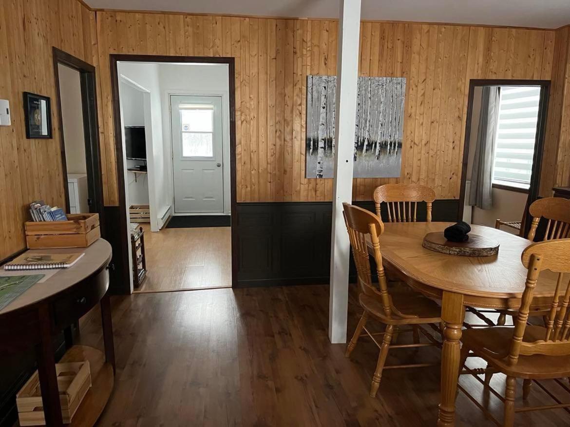 La Cabane Chez Jimmy Petit-Saguenay Exterior foto