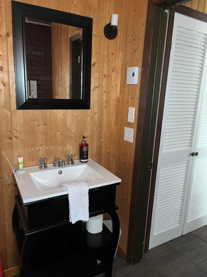 La Cabane Chez Jimmy Petit-Saguenay Exterior foto